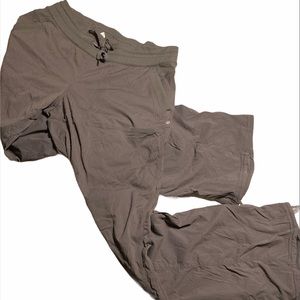 Lululemon Athletica Studio Pants Gray  Size 12